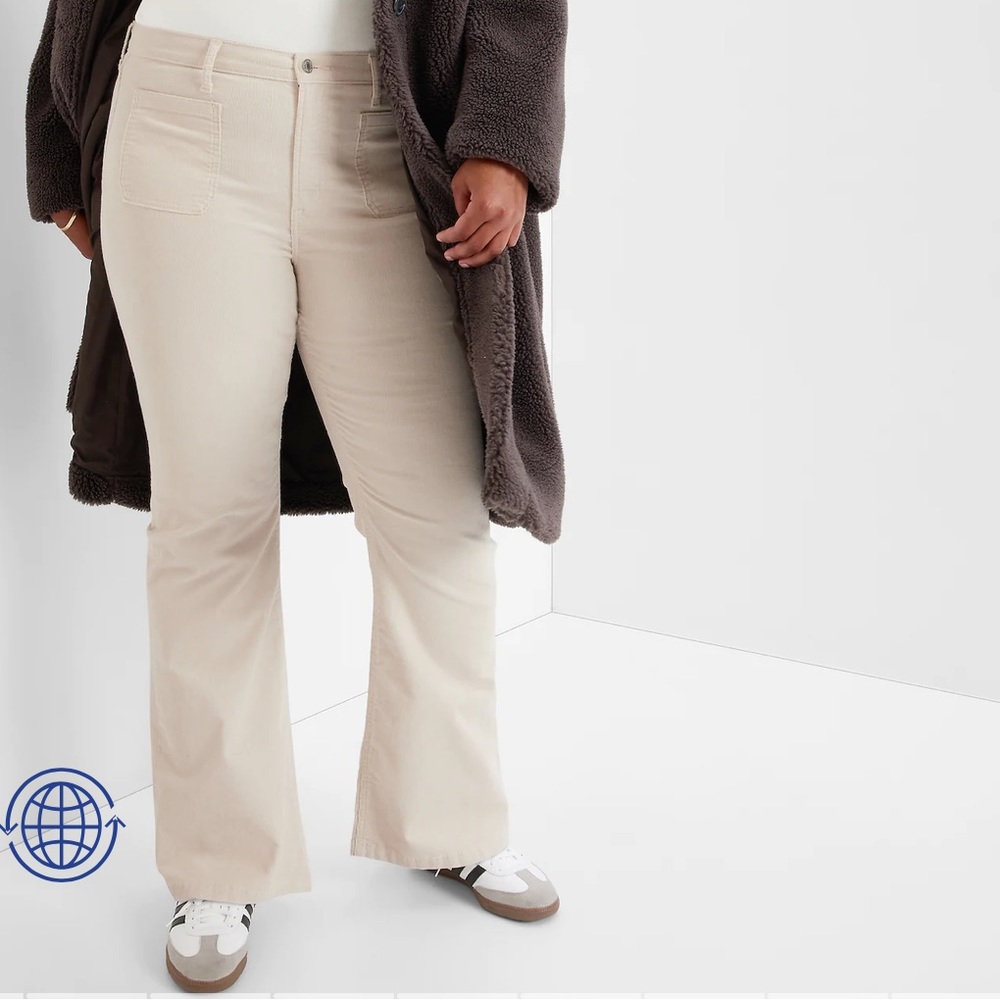 NWT High Rise Corduroy '70s Flare Jeans with Washwell